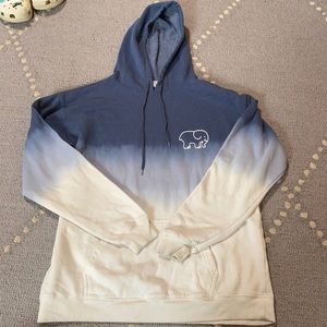 Ivory Ella blue ombre sweatshirt size small